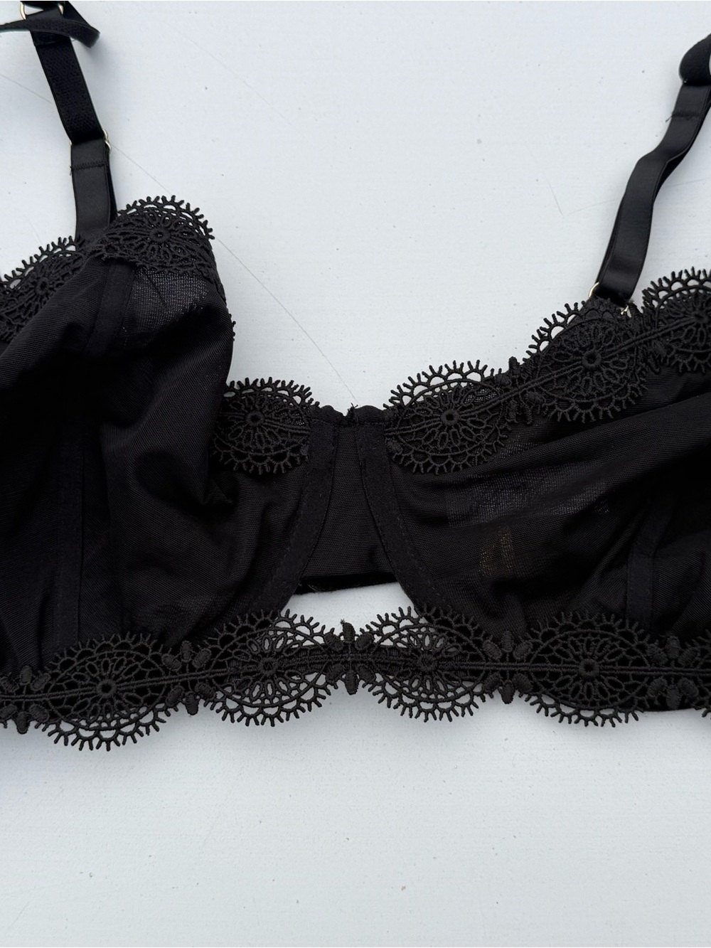 WW x Charlotte McKinney Astrid Mesh lace balcony bra size 36G NWT